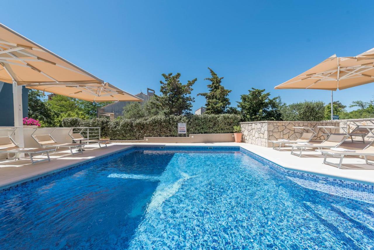 شقة Pool Terrace Sea View Sarkic نوفاليا المظهر الخارجي الصورة